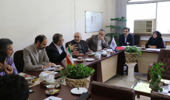 جلسه مشترک هیات رییسه دانشکده ادبیات با دکتر ویژه معاون توسعه و مدیریت منابع دانشگاه