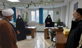 ایام گرامیداشت روز زن از همکاران خانم دانشکده الهیات و معارف اسلامی تقدیر بعمل آمد