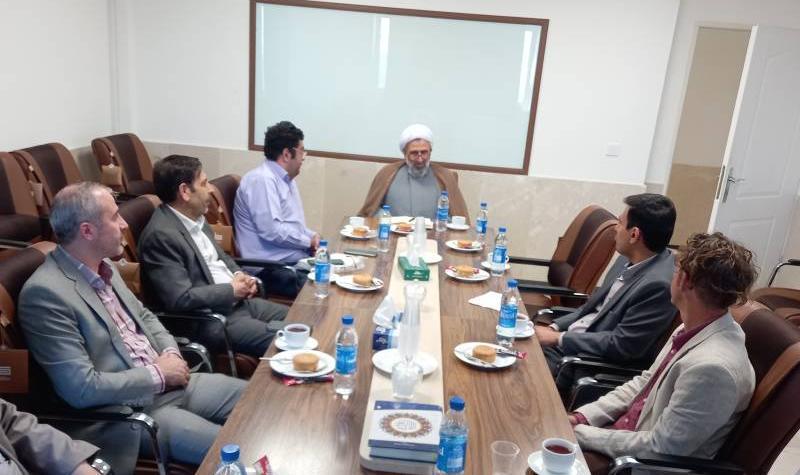 بررسی زمینه های همکاری بین دانشکده الهیات و معارف اسلامی با محققین دانشگاه پالرموی ایتالیا با حضور دکتر دانیله سیکاری، استاد شیعه شناسی و آموزش زبان فارسی